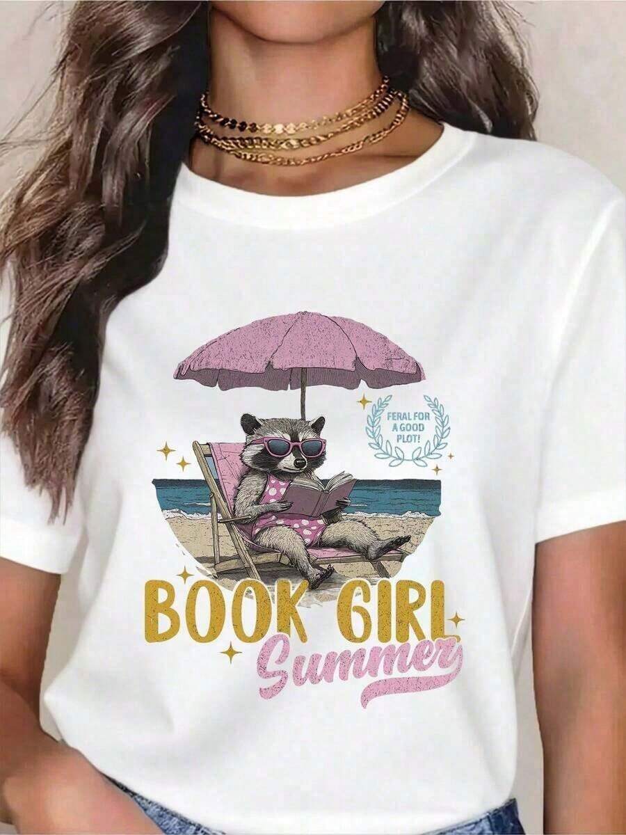 100% Cotton. Women's Summer T-Shirt Featuring A Girl Reading A Book Under An Umbrella With A Cute Cat. Fun Beach-Themed Graphic Tee, Perfect For Summer Vacations, Book Lovers, And Relaxing Days. 100% Cotton. Simple Solid Color, Loose-Fitting, Short-Sleeved Casual T-Shirt. - 白色的 - 查看 1
