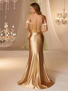 Luxury Gold Off-Shoulder Mermaid Bridesmaid Dress, Exposed Shoulder Design, Back Slit, Elegant Slim Fit Cut, Suitable For Proms And Parties Wedding - Champagne - View 4