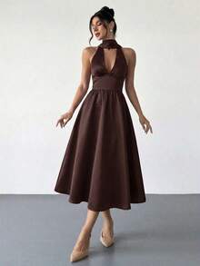 High-Waisted Midi Dress With A V-Neck And Open Back, In A Vintage French Polka Dot Style, Suitable For Valentine's Day, Concerts, Performances, Dates, Banquets, Weddings, Sexy, Elegant, Back To School, Vacation, Beach, Romantic - 棕色 - 查看 12