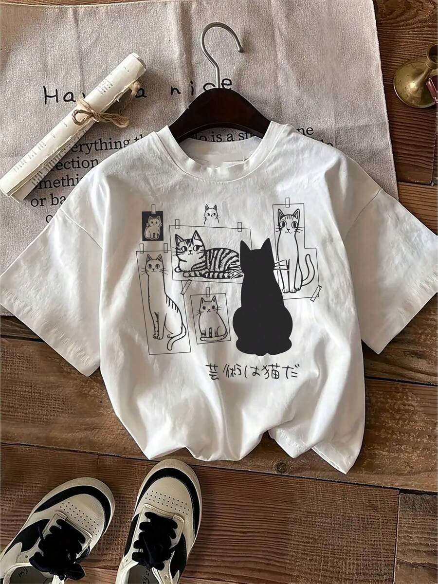 Camiseta Estampada para Mujer - Camiseta Casual de Manga Corta y Cuello Redondo con Ilustraciones de Gato Negro y Texto Japonés en Color Blanco, Corte Relajado para Todas las Estaciones, Perfecta para Uso Diario y Vacaciones, Lavable aáquina. - Blanco - Ver 1