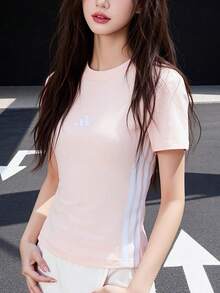 adidas ESSENTIALS SLIM 三條紋短圓領舒適修身短袖 T卹 女款 - 淡粉 - 查看 3