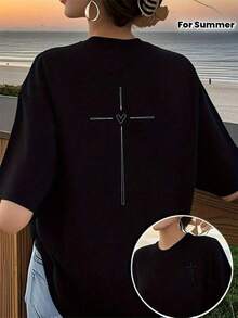 Y2K Black T-Shirt With Minimalist Cross And Heart Design On The Back, Perfect For Summer. Ideal For A Casual And Modern Look. Highlight Your Unique And Contemporary Style. Get This Essential Garment And Brand! G9LL - 黑色 - 查看 1