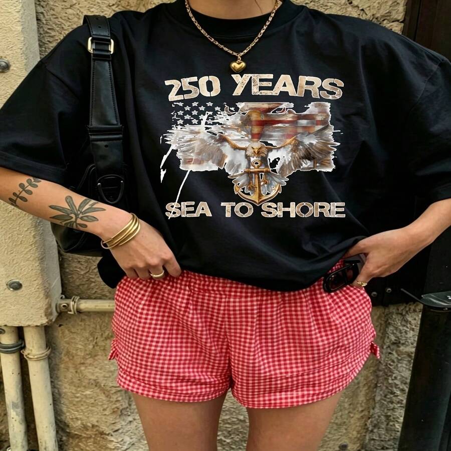 Heartfelt Daily Casual Graphic T-Shirt 100% Cotton Oversized Soft Breathable Casual Crewneck Short Sleeve Top Vintage Aesthetic Red Checkered Shorts Street Style Fashion Lovers Casual Wearers Daily Outfit Enthusiasts Gift Givers - 黑色 - 查看 1