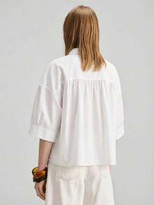 2026 Nueva Blusa de Mujer de Cuello Redondo, Abotonada, Manga 3/4, Silueta Ajustada en la Cintura, Longitud Corta, para Uso Diario, Casual y de Oficina, Versátil y Combinable, Color Blanco, de Alta Calidad, Adecuada para Aeropuerto/Crucero, Apta par - Blanco - Ver 3