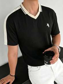 Men's Patchwork Retro Pattern T-Shirt With Mini Horse Print, Suitable For Casual Wear - Black - View 4