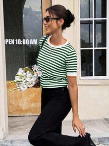 Mujeres veraniegas de moda Top de tejido de punto de rayas simple negro y blanco, Todo coincidente - Verde - Ver 4
