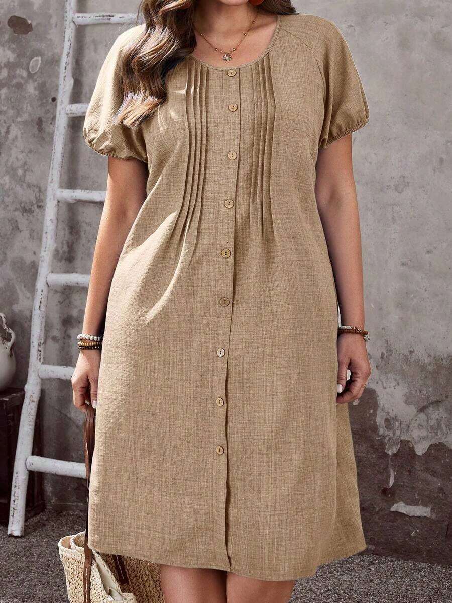 Vestido casual de mujer talla grande de unicolor, cuello redondo, manga corta, abotonado y con bolsillo - Caqui - Ver 1