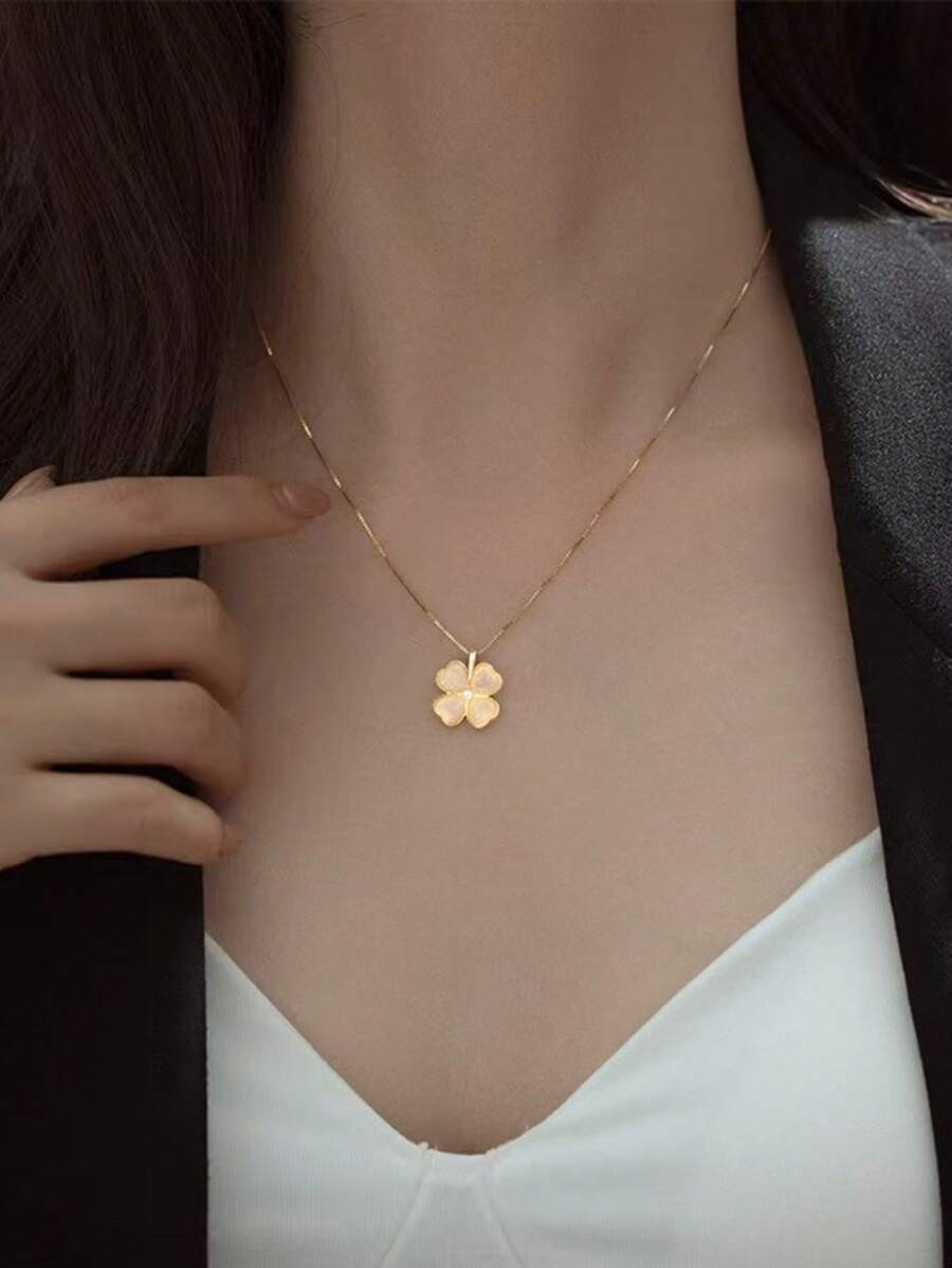 1. Dây chuyền hình trái tim đính đá mắt mèo mạ đồng kiểu Âu Mỹ thời trang, mặt dây chuyền hình hoa ôm sát xương đòn dành cho nữ. - Vàng - Xem 1