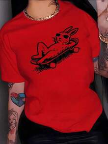 Women's 100% Cotton T-Shirt. Relaxed Rabbit With Sunglasses Lying On A Skateboard Conveying A Sense Of Freedom And Fun. Women's 100% Cotton T-Shirt - 紅色的 - 查看 9