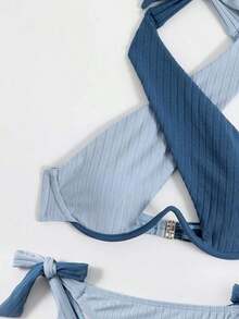 Conjunto de bikini de dos tonos Sujetador con aros recortados entrecruzados y parte inferior de bikini con lazo lateral Traje de baño de 2 piezas - Azul - Ver 7