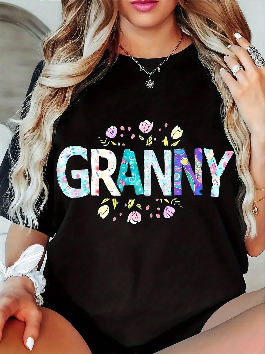 Camiseta Casual Holgada para Mujer Talla - Negra con letras coloridas GRANNY y estampado de tulipanes, tela suave y ligeramente elástica, cuello redondo y mangas cortas, cómoda para todas las estaciones, lavable aáquina, corte holgado, adecuada para uso diario y reuniones familiares - Camiseta de fácil cuidado - Camiseta Unisex de Manga Corta y Cuello Redondo de Algodón, Estilo Vintage Urbano - Negro - Ver 1