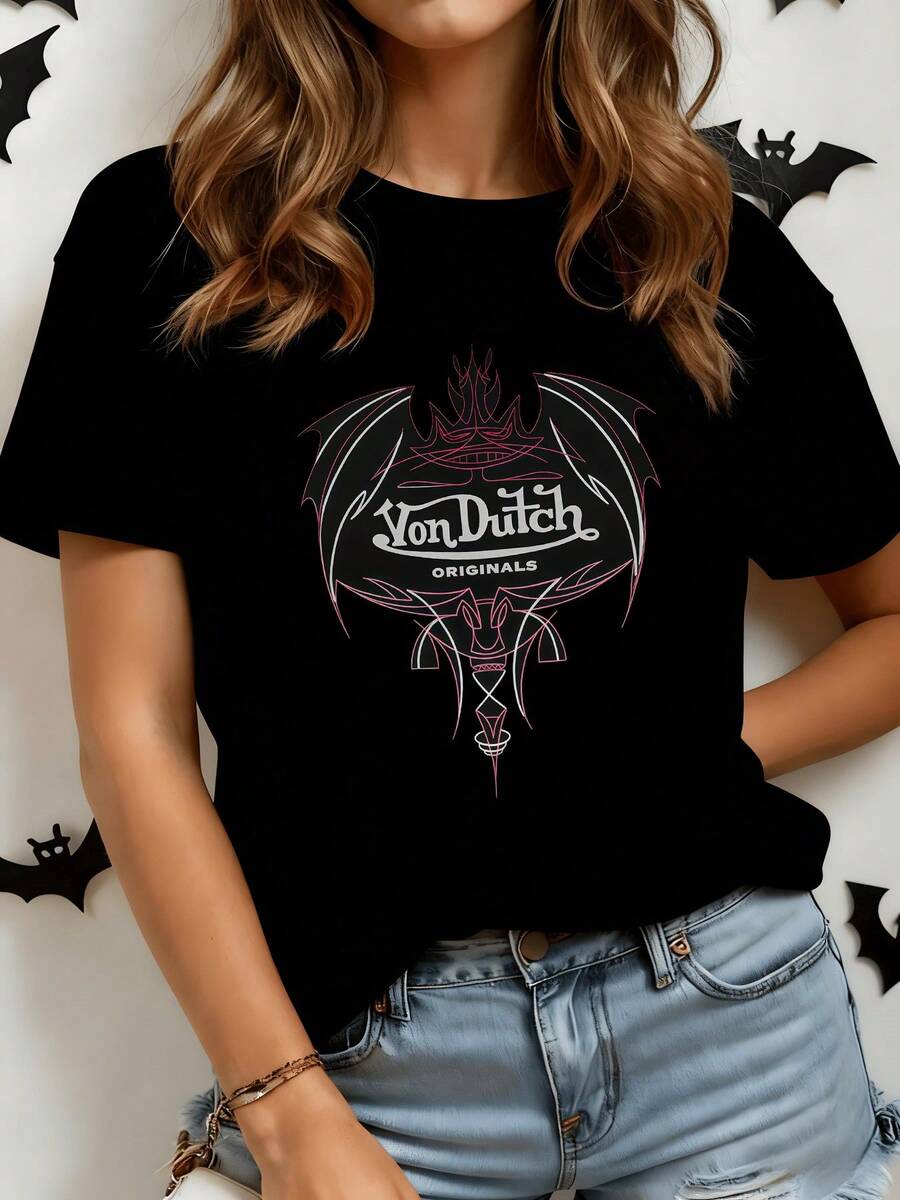 Símbolo de murciélago rodeado de líneas tribales que representan fuerza libertad y misterio con detalles geométricos que evocan protección y energía camiseta de mujer casual moderna cómoda para uso diario - Negro - Ver 1