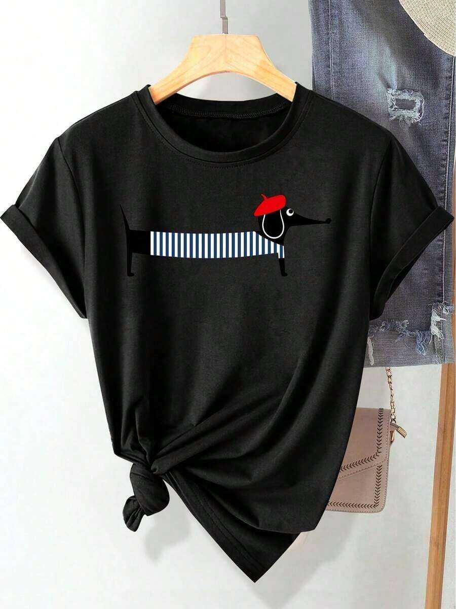Women's Retro Vintage Style Loose-Fitting T-Shirt With A Stylish And Fashionable Print. This Casual, Sporty T-Shirt Features Blue And White Stripes, A Red Beret, And A White Dachshund Print. The Short-Sleeved, Crew-Neck T-Shirt Is Soft And Comfortable, And Available In Sizes S-XXL For Spring, Summer, And Fall. Breathable And Comfortable. - 黑色 - 查看 1