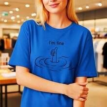 Under The Radar Women's Graphic Print Cotton T-Shirt, Thumbs Up Meme Design With "I'm Fine" Phrase, Casual Loose Fit, Short Sleeves, Crew Neck, Summer Top, Sizes S-5XL Available, White, 100% Cotton. Unisex Loose Fit Cotton Short Sleeve Crew Neck T-Shirt, Vintage Urban Style - 藍色 - 查看 7