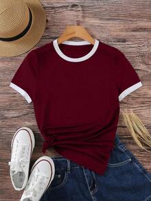 Camiseta de mujer con cuello redondo, manga corta y estampado de corazones en bloques de color - Burdeos - Ver 1