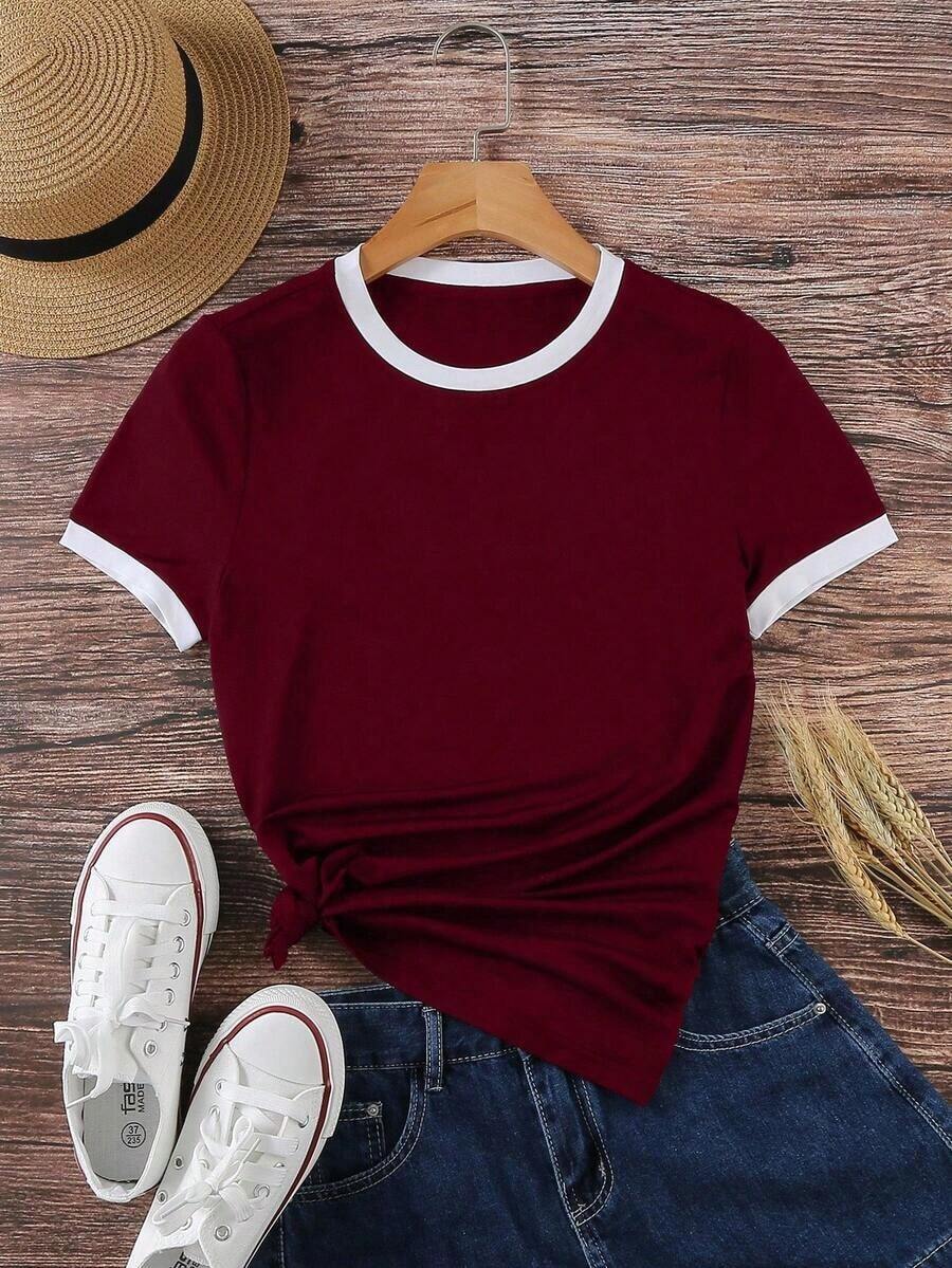 Camiseta de mujer con cuello redondo, manga corta y estampado de corazones en bloques de color - Burdeos - Ver 1