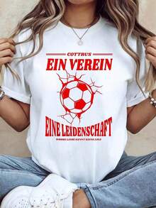 Women's Casual Cotton T-Shirt With The German Text "COTTBUS EIN VEREIN EINE LEIDENSCHAFT" And A German Football Print. This Short-Sleeved, Crew-Neck T-Shirt Is Perfect For Spring/Autumn, Suitable For Everyday Wear, Casual Outings, And As A Holiday Gift. Its Versatile Style Is Also Suitable For Summer. - 白色的 - 查看 2