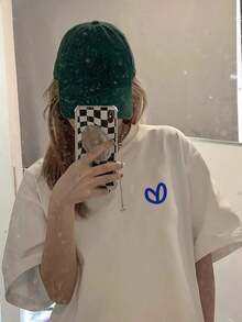Moda 2026 Para Mujer, Camiseta de Algodón Casual de Calidad, Ropa Diaria Casual Japonesa y Coreana, Tallas Grandes Especiales para Mujer, Extra Ancha y Grande, Estilo Hip-Hop Urbano Coreano, Camiseta Holgada de Color Sólido con Estampado por Transferencia de Calor, Moda Japonesa y Coreana, Top Versátil de Mujer con Hombros Caídos, Jersey de Cuello Redondo, Transpirable para Verano, Efecto Adelgazante para el Trabajo Diario, Color Sólido para Estudiantes y Jóvenes Chicas, Camiseta Casual Blanca de Manga Corta, Camisetas Gráficas, Camiseta Básica Unisex - Blanco - Ver 5