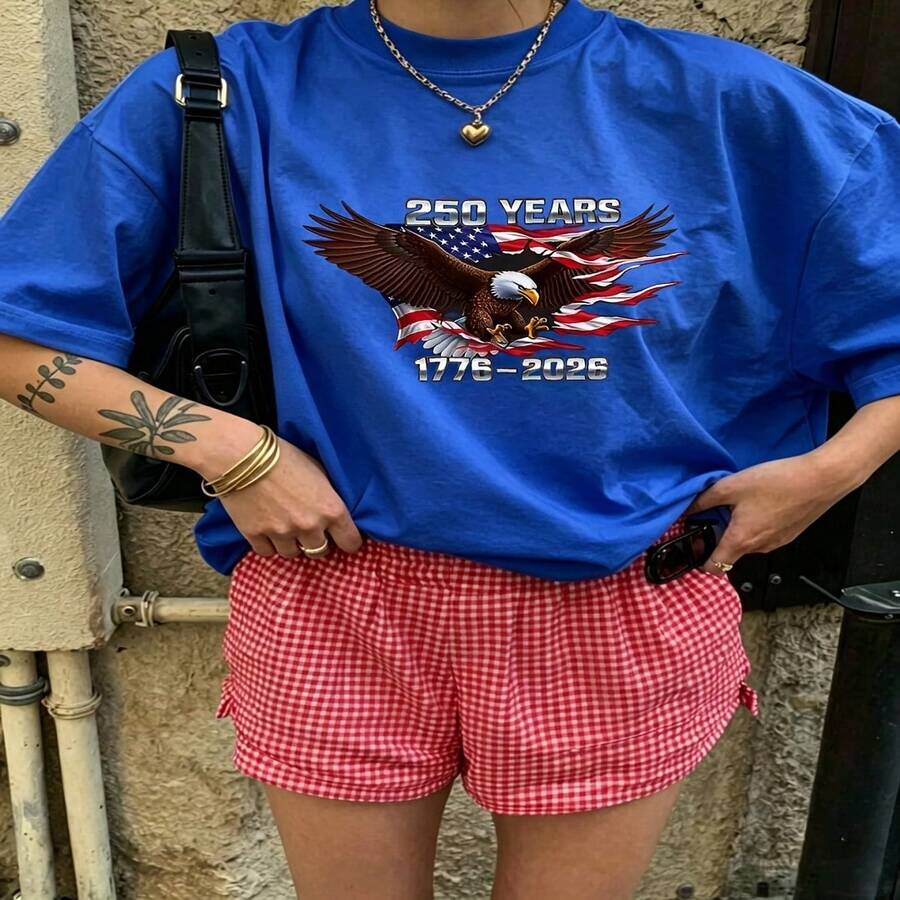 Heartfelt Daily Casual Graphic T-Shirt 100% Cotton Oversized Soft Breathable Casual Crewneck Short Sleeve Top Vintage Aesthetic Red Checkered Shorts Street Style Fashion Lovers Casual Wearers Daily Outfit Enthusiasts Gift Givers - 藍色 - 查看 1
