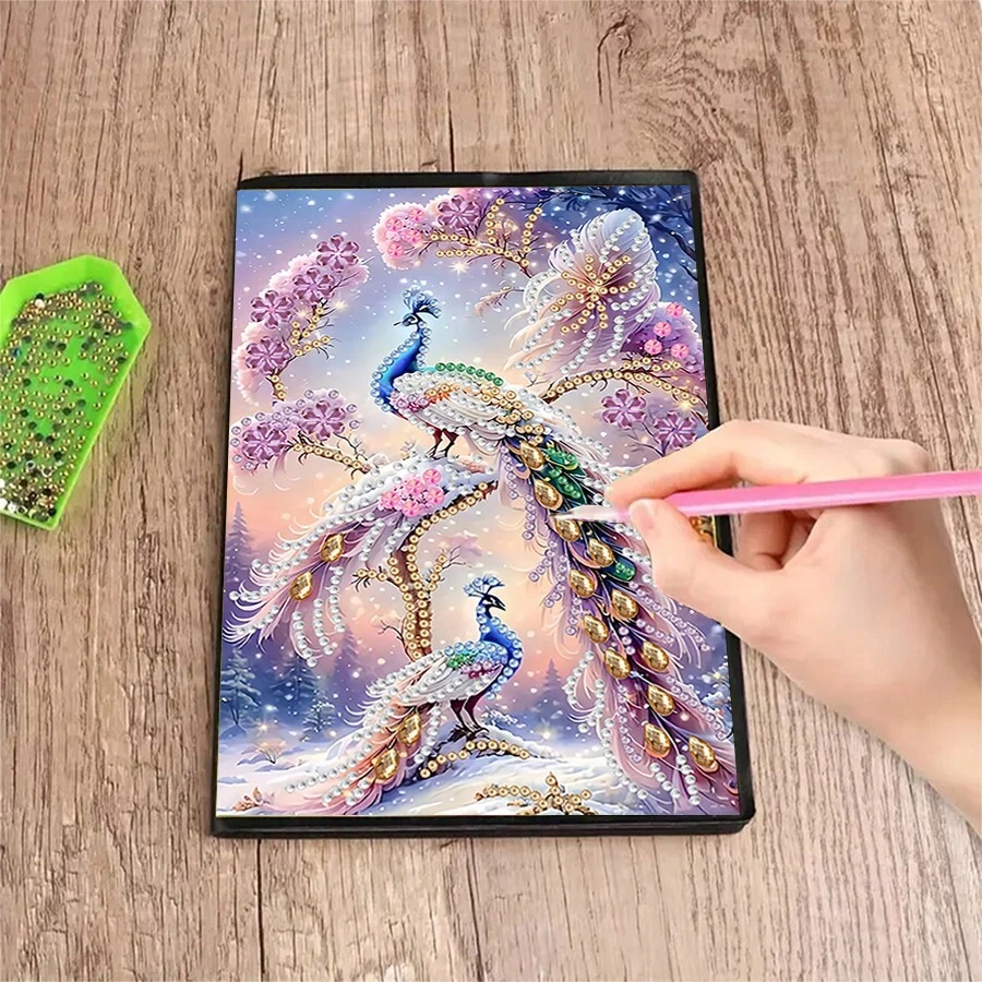 DIY 5D Diamond Painting Kit - Peacock Pattern Notebook Memo Box - Unique Handmade Gift, Diamond Art Set, Asymmetrical Round Shape, Unique Handmade Gift For Office And Home Desk