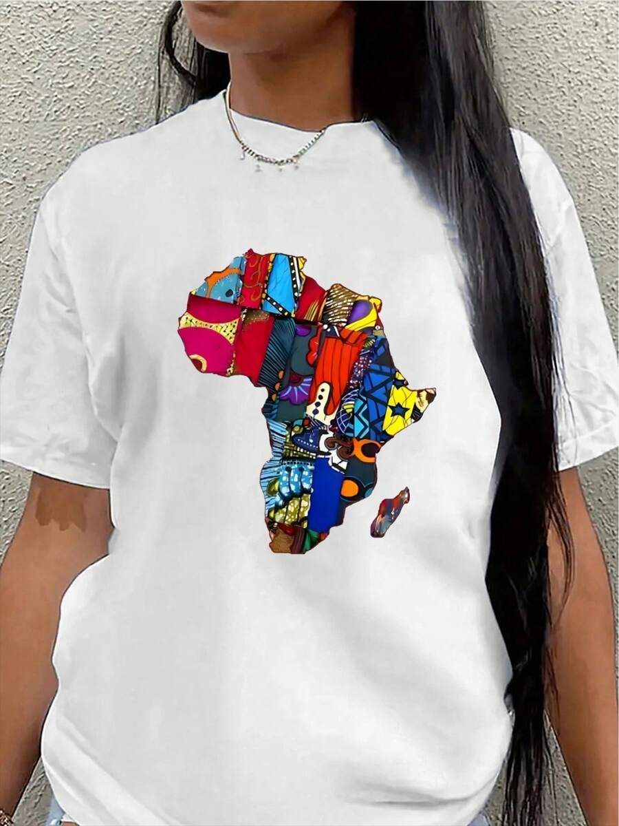 Camiseta de manga corta de poliéster, adornada con un vibrante patrón de mapa africano, ligera y duradera, adecuada para el hogar, restaurantes o uso casual al aire libre, con elementos culturales coloridos que complementan el ajuste cómodo. blusas para mujer>ropa - Blanco - Ver 1