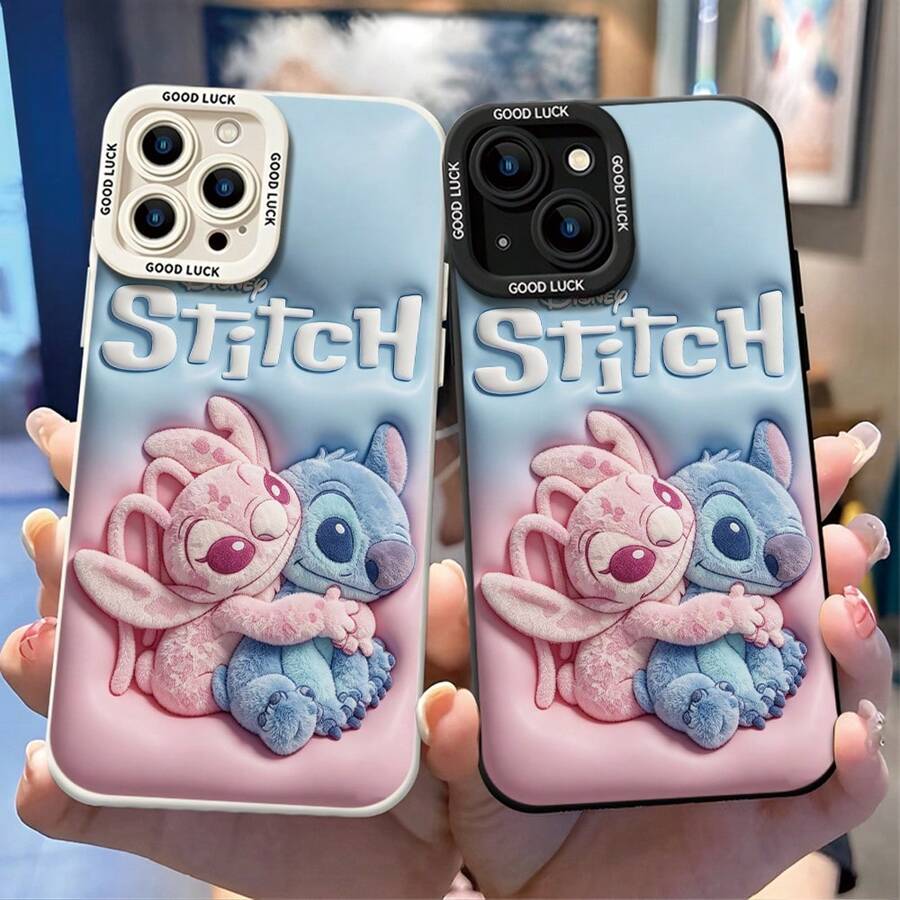 Funda de teléfono con licencia oficial de Disney Lilo y Stitch, esta funda protectora de teléfono presenta una impresión conmovedora de Stitch azul y Angel rosa abrazándose, con la icónica rotulación "Disney" y "Stitch" contra un fondo degradado azul-rosa soñador, fabricada con material TPU flexible y duradero para proteger contra arañazos, golpes e impactos menores del día a día, con un marco de cámara elevado impreso con detalles de degradado suave para una protección extra de la lente, construcción delgada y ligera que agrega un volumen mínimo y se ajusta fácilmente en bolsillos y bolsos, compatible con modelos iPhone 17, 16, 15, 14, 13, 12, 11 Pro y Galaxy S22, S23, S24, S25, convirtiéndola en una opción romántica y dulce para parejas y amantes de Disney, ideal para aniversarios, cumpleaños, fiestas o cualquier ocasión especial para sorprender a los seres queridos. - Negro - Ver 1