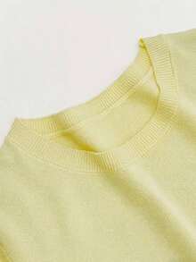 Camiseta de punto de manga corta de unicolor y peso ligero para mujer, top de verano minimalista en rojo - Amarillo claro - Ver 4