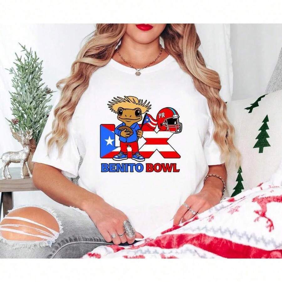 Oversized 100% Cotton T-Shirt With Fun Print Of Benito The Rabbit Bowl + American Football Touchdown. Perfect Christmas Gift For Family/Boyfriend/Girlfriend #Rabbit #BenitoBowlFair #FunHolidayTK #ChristmasFootball Fit 4MFV RA5O - Putih - View 1
