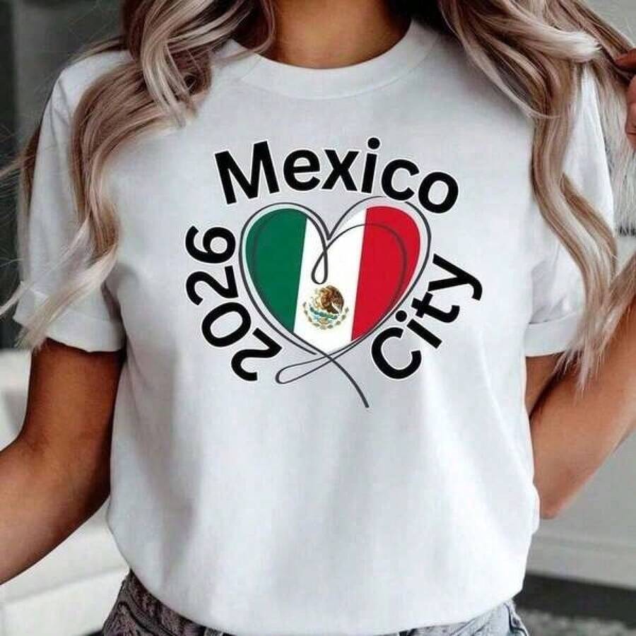 Camiseta de la Copa Mundial F-IFA Ciudad deéxico 2026_ Recuerdo con diseño de corazónCamiseta % algodón de 220 g. Esta camiseta resistente combina un ajuste de lujo con una estructura resistente. Su tejido grueso y transpirable resiste el hundimiento y la decoloración, a la vez que proporciona comodidad durante todo el día. para ropa de calle, de trabajo o para looks informales, una prenda imprescindible para quienes buscan básicos duraderos y con estilo. Tops, conjuntos de otoño para mujer, conjuntos de vacaciones para mujer, disfraces de Halloween para mujer.Tee - Negro - Ver 1