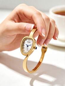 1 Stück Elegante Retro Quarzuhr für Damen, Schlangen-förmiges Zifferblatt mit Zahlenmarkierung Armbanduhr, hochwertige Legierungsgehäuse, luxuriös minimalistisch elegant, geeignet für täglichen Gebrauch, Büro, Party, Hochzeit und andere Anlässe, ein ideales Geschenk für Ehefrau, Schwester, Freundin, Familie, Freunde, und ein exquisites Uhren-Accessoire für besondere Anlässe wie Geburtstag, Jahrestag - Weiss - Übersicht 4
