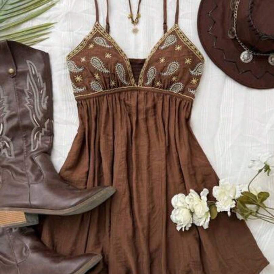 YijiaNvz  Vestido mini de verano casual de vacaciones para mujer con tirantes finos, escote en V, espalda descubierta, textura fruncida y estampado, adecuado para fiestas casuales, hippie, vacaciones en la playa, atuendos occidentales chic para mujer, atuendos de verano bohemios, ropa de mujer bohemia chic - Marrón - Ver 1