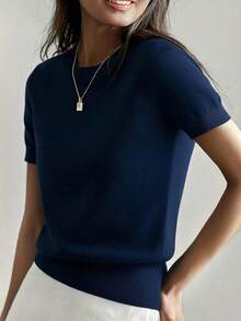 Camiseta de punto de manga corta de unicolor y peso ligero para mujer, top minimalista de verano - Azul marino - Ver 1