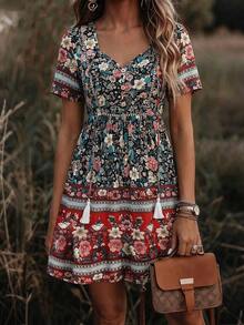 Vestido con estampado floral de cuello con cordón y fleco - Multicolor - Ver 1