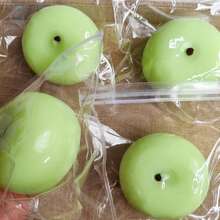 1 pieza Juguete de estrés realista en forma de manzana suave y apretable, juguete para los dedos para relajación y concentración, juguete portátil para inquietud, regalo ideal para vacaciones, cumpleaños, Pascua, Halloween, Navidad - Multicolor - Ver 5