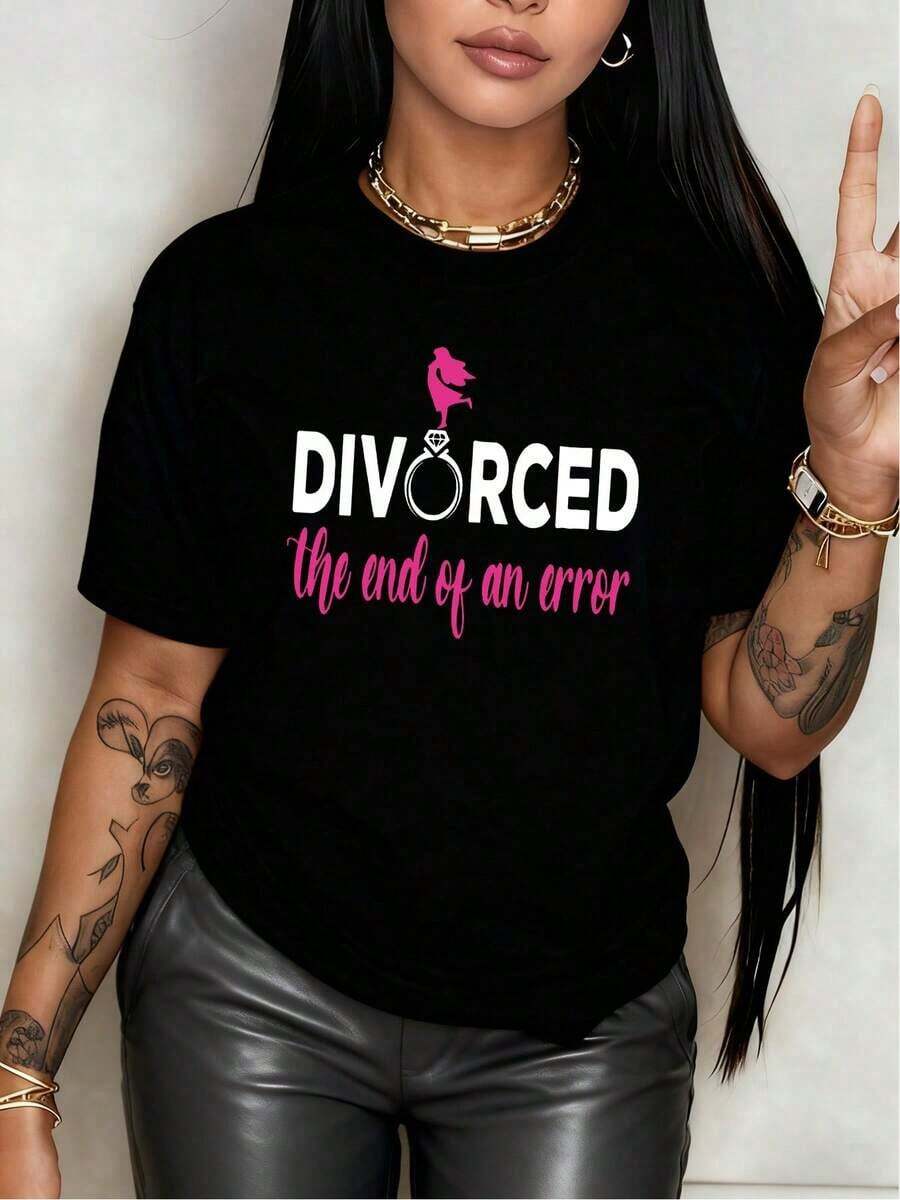 100% Cotton. Celebrating A New Beginning Women's T-Shirt. Divorce Ring Symbolizes Liberation, Overcoming Difficulties, Self-Love. 100% Cotton. Bright Path After The Storm. Women's Simple Solid Color T-Shirt, Loose And Slim Fit Casual Short Sleeve - 黑色 - 查看 1