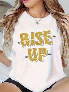Cuello Redondo Talla Grande - Camiseta de Mujer con Estampado "Rise Up" - Blanca, con letras doradas llamativas, top suave para uso diario y de fiesta, camiseta casual para todas las estaciones, cómoda para el uso diario, camiseta con estampado geométrico, camiseta de corte holgado, prenda versátil, camiseta de cuello redondo, material cómodo, camisa elegante, para amantes de la moda, esencial para el verano, camisa elegante, material ligero, camisa estampada, blusa casual de mujer a la moda. - Blanco - Ver 7