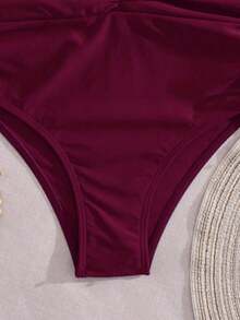 Conjunto de bikini de cuello halter de unicolor con aros para mujer, adecuado para vacaciones de verano - Rojo violeta - Ver 7