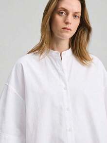 2026 Nueva Blusa de Mujer de Cuello Redondo, Abotonada, Manga 3/4, Silueta Ajustada en la Cintura, Longitud Corta, para Uso Diario, Casual y de Oficina, Versátil y Combinable, Color Blanco, de Alta Calidad, Adecuada para Aeropuerto/Crucero, Apta par - Blanco - Ver 6