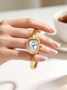 1 Stück Elegante Retro Quarzuhr für Damen, Schlangen-förmiges Zifferblatt mit Zahlenmarkierung Armbanduhr, hochwertige Legierungsgehäuse, luxuriös minimalistisch elegant, geeignet für täglichen Gebrauch, Büro, Party, Hochzeit und andere Anlässe, ein ideales Geschenk für Ehefrau, Schwester, Freundin, Familie, Freunde, und ein exquisites Uhren-Accessoire für besondere Anlässe wie Geburtstag, Jahrestag - Weiss - Übersicht 3