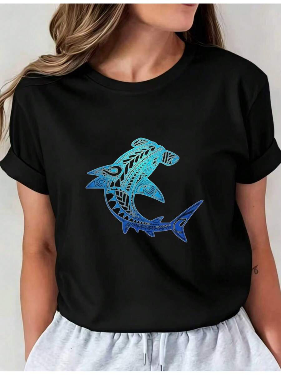 Camiseta Deportiva Casual para Mujer con Diseño de Tiburón Azul - Camiseta Negra Elástica de Cuello Redondo, Lavable aáquina, Ajuste Cómodo para Todas las Estaciones, Perfecta para Combinar con Pantalones deándal Grises. - Negro - Ver 1