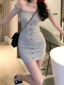 A French-Style Chiffon Suspender Dress With A Rose Print. This Summery Design Features An Elegant Openwork Floral Print And A Fitted Skirt. - Grey - View 1