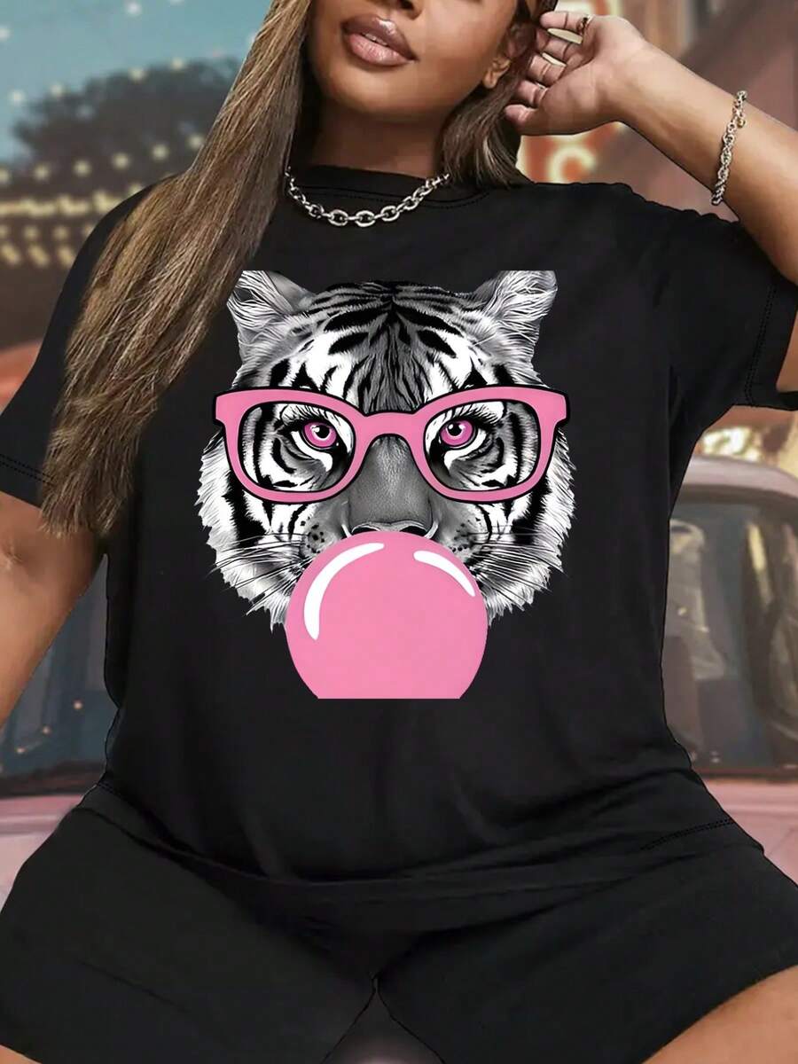 Premium Quality Graphic T-Shirt For Women, Plus Size Clothing, Plus Size Women's T-Shirt, Casual Short Sleeve Crew Neck Top, Medium Elasticity Fabric, Machine Washable, Comfortable Fit For All Seasons, Women's T-Shirt, Unique Design T-Shirt, Comfortable Fit Vintage T-Shirts. - 黑色 - 查看 1