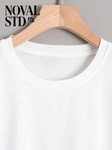 1 Piece Of White Short-Sleeved T-Shirt With Round Neck, Casual Holiday Style, Loose And Multifunctional, With Beatles Strawberry Field Forever Print For Women, Ideal For Everyday Wear. 180g 100% Cotton. - 白色 - 查看 4