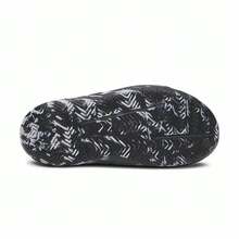Under Armour Curry FoamTro Lightweight, Slip-Resistant, Wear-Resistant One-Piece Molded Sports Closed-Toe Slippers - Black - View 6