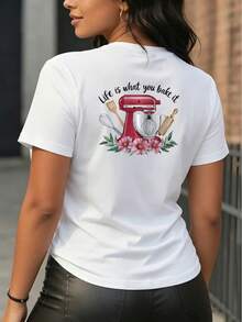 Women's Casual Short Sleeve T-Shirt With Floral Kitchen Print And The Phrase "Life Is What You Do In The Oven", Stylish, Comfortable, For Everyday Wear - High Quality - 白色 - 查看 2