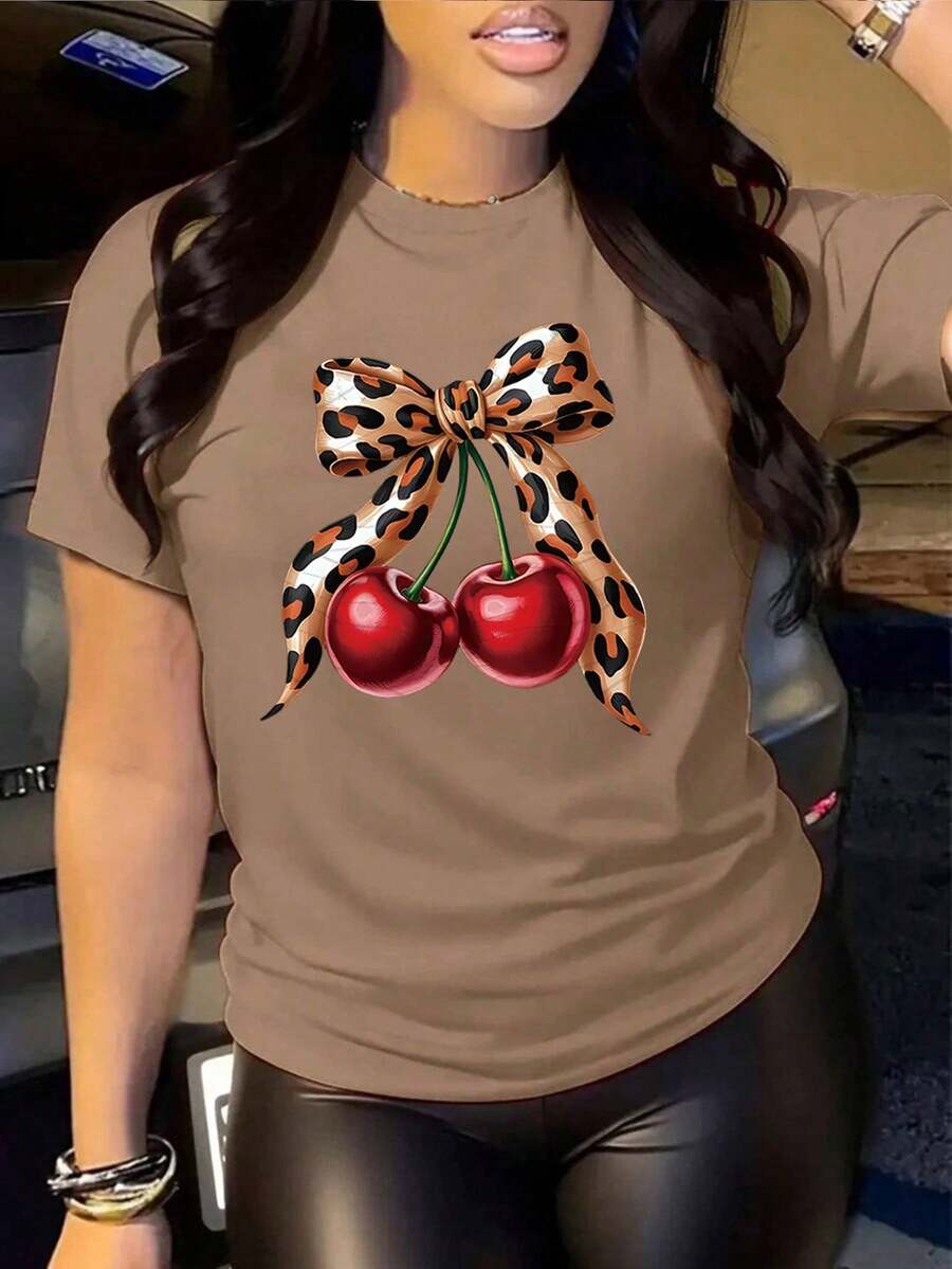 Women's Oversized Brown Summer 2026 T-Shirt With Leopard Print Bow And Red Cherries, Animal Print Bow And Cherry Design, Flirty Style To Pair With Leggings Or Skinny Jeans - YH585-棕色 - 查看 1