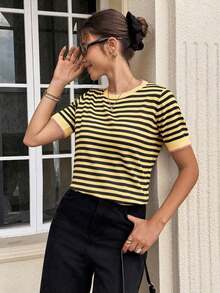 Mujeres veraniegas de moda Top de tejido de punto de rayas simple negro y blanco, Todo coincidente - Amarillo - Ver 3