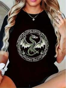 Camiseta estampada para mujer, top casual de manga corta, con un diseño de dragón verde y un nudo celta circular, adecuada para salidas diarias y vacaciones. - Negro - Ver 1