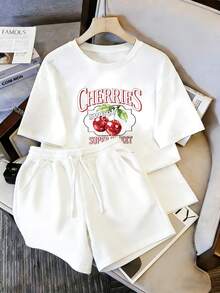 Conjunto de dos piezas para mujer, blusa con letras rojas CHERRIES y dos cerezas con palabra SWEET, estilo fresco y dulce - Camiseta blanca + pantalones cortos blancos - Ver 6