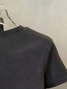 Camiseta de manga corta de moda para primavera y verano de 2026, hecha en México, 180 gramos.Estampado de dibujos animados, modelo de pareja, apta para uso interior o exterior.Cuello redondo, unisex, ideal para oficina y ocio.Paquete de una pieza - Gris Oscuro - Ver 4